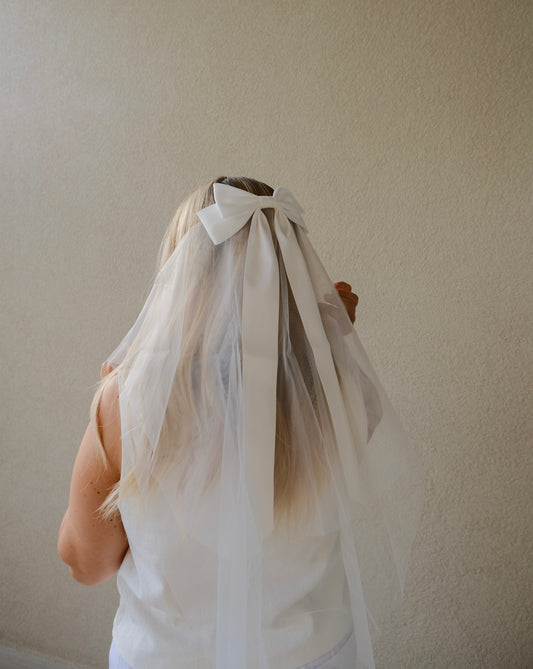 Plain Classic Ribbon Bow Veil | Bridal Hen Party Veil