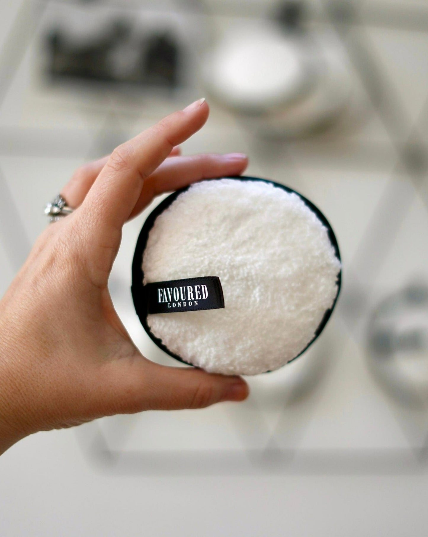 Bamboo Microfibre Reusable Makeup Remover Pad | Skincare